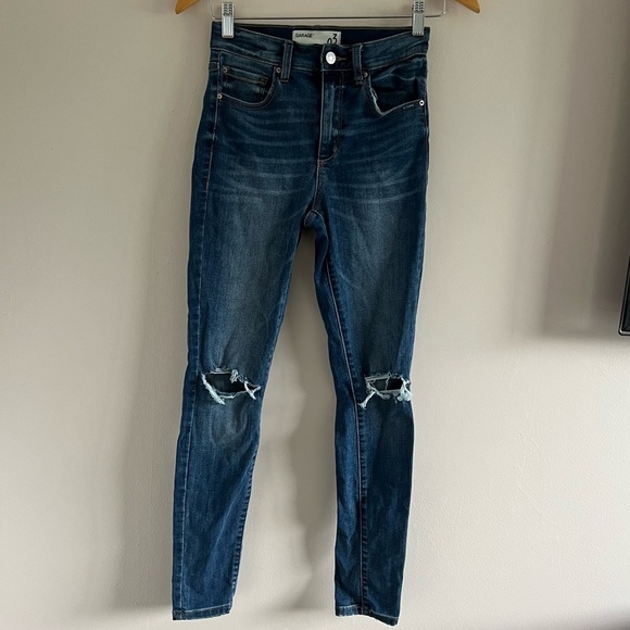 Garage | High-Waisted Distressed Jeans - Picture 1 of 7